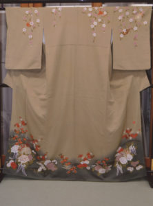 訪問着 花井幸子 1ページ